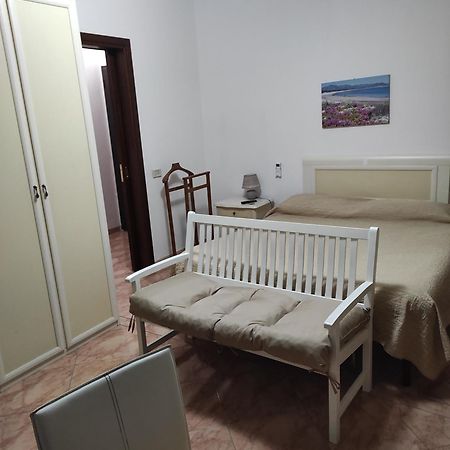 Monolocale Yellow Siniscola Ngoại thất bức ảnh